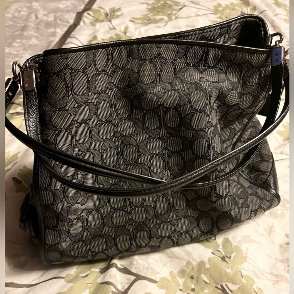 Coach shoulder bag